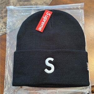 Black Supreme New Era Beanie